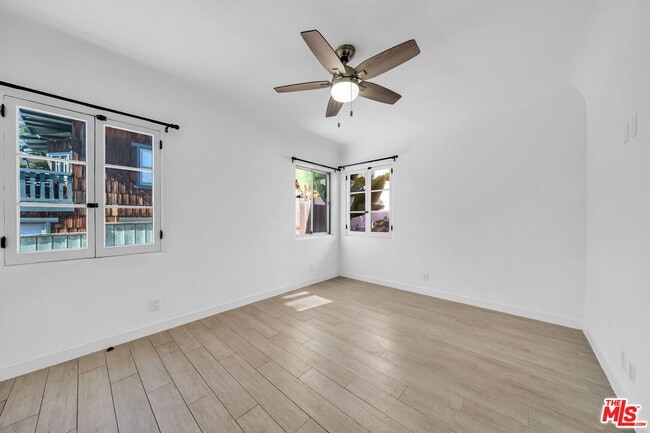 Building Photo - 2546 3rd St