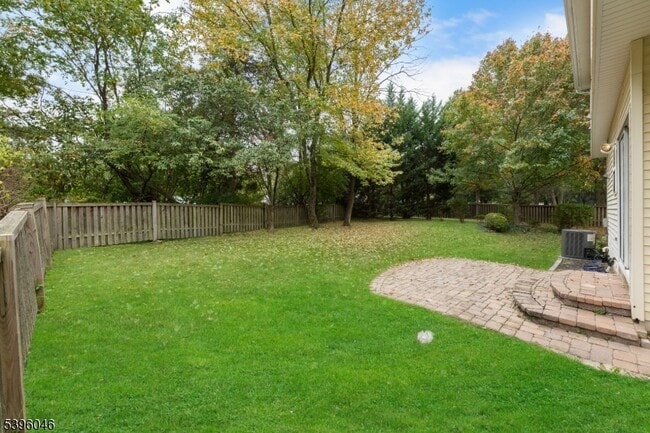 Building Photo - 2 Rider Terrace