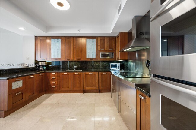 Building Photo - 3201 NE 183rd St