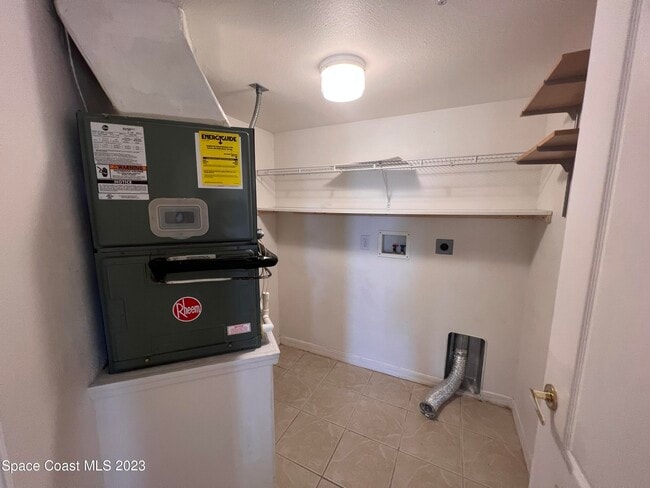 Building Photo - 800 Del Rio Way