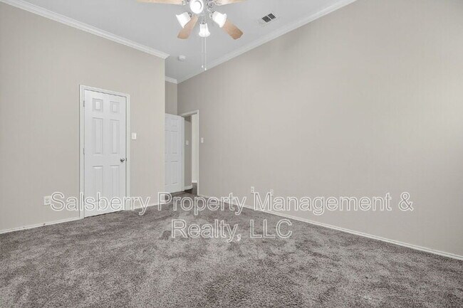 Building Photo - 4353 Mountain Crest Dr