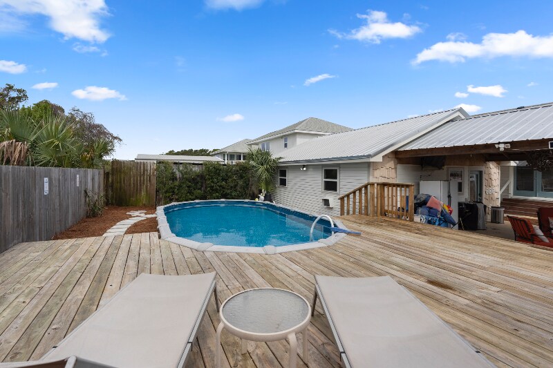 Building Photo - 22111 Bataan Ave