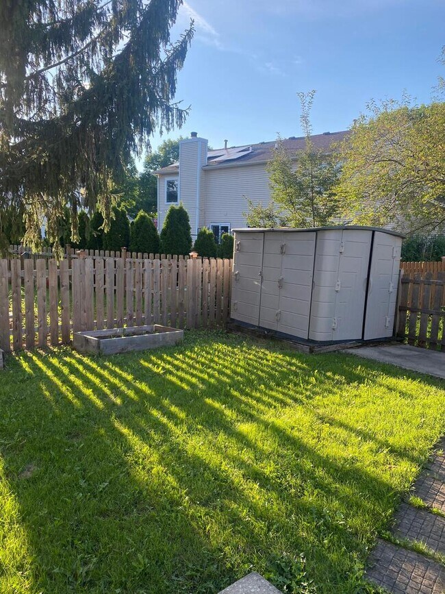 Building Photo - 1102 Southbridge Ln