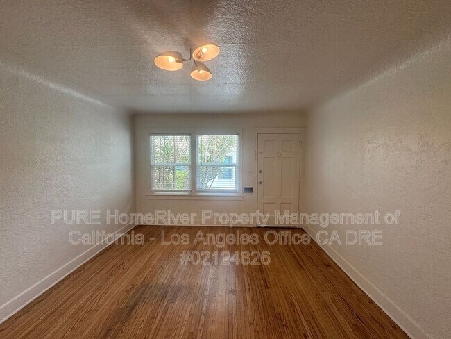 Building Photo - 629 W 23rd St