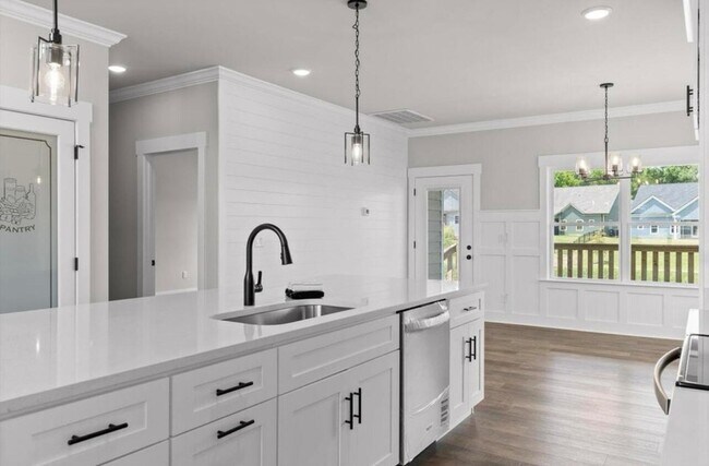 Building Photo - 538 Willow Grv Ct