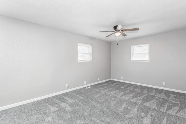 Building Photo - Beautifully Renovated 3 Bedroom, 2 Bath Home