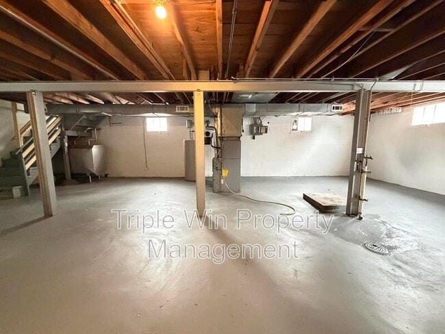 Building Photo - 17 St Genevieve Ct