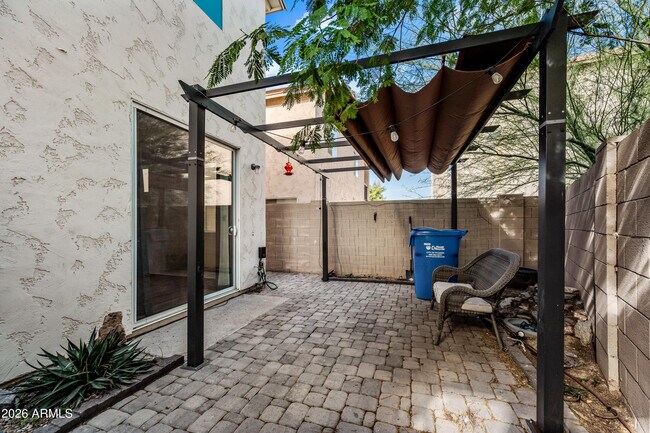 Building Photo - 1516 E Mobile Ln