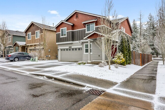 Building Photo - 4 bed plus den - easy I-5 access and JBLM commute. N Thurston School District