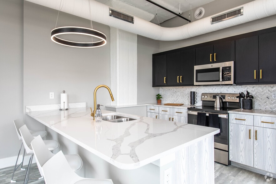 Primary Photo - Graphic Arts Lofts