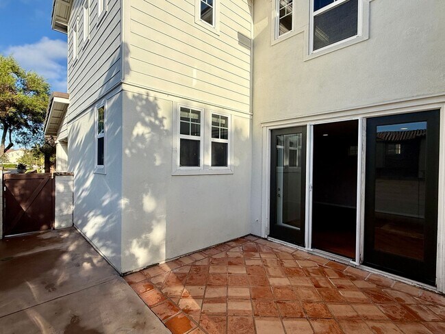 Building Photo - Gorgeous Home in Pacific Highland Ranch Co...