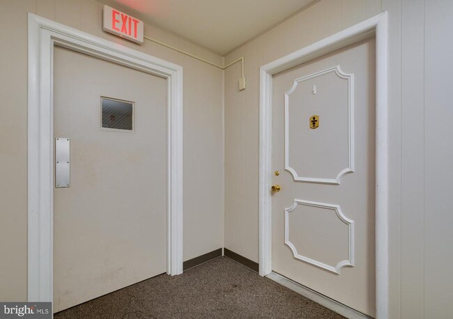 Building Photo - 2912 State Hill Rd