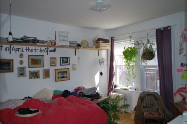 Building Photo - 220 South St