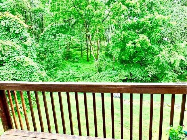 Building Photo - 376 Concord Ln