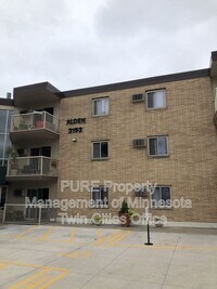 Building Photo - 3153 Old Hwy 8