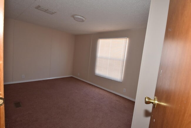 Building Photo - 14780 Gabriela Ln