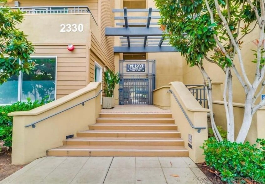 Building Photo - 2330 1st Ave