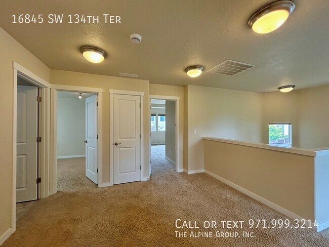 Building Photo - 16845 SW 134th Terrace