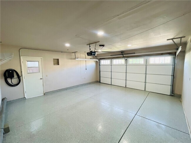 Building Photo - 28937 Biarritz Ct