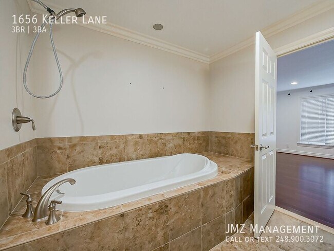 Building Photo - 1656 Keller Ln