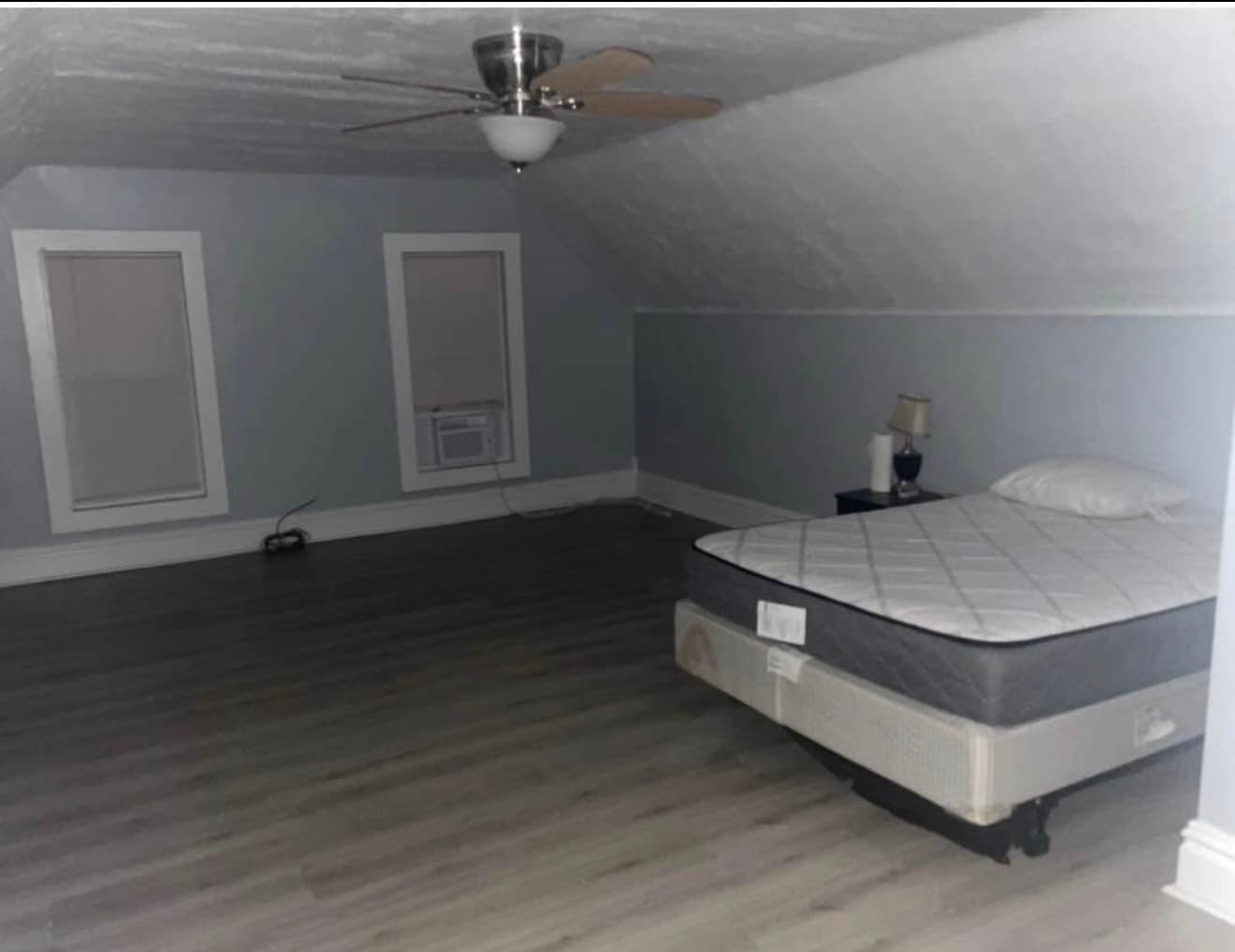 Building Photo - 205 Elm Ave