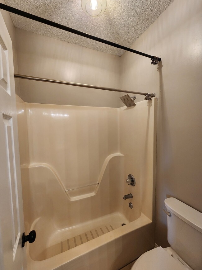 Building Photo - 100 Dunbar Loop