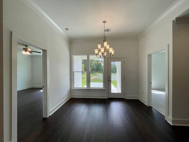 Building Photo - 9674 Brookfield Ave