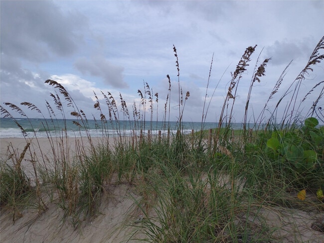 Building Photo - 3212 SE 8th St