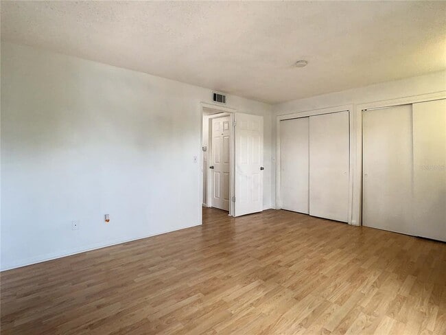 Building Photo - 9115 Tudor Dr