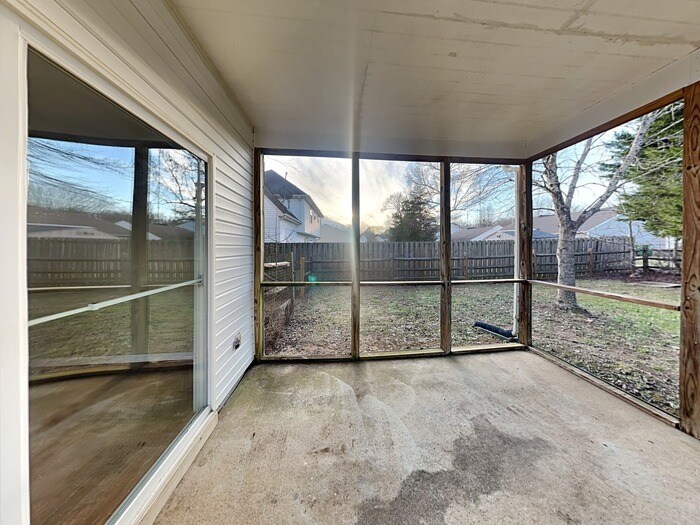 Building Photo - 10440 Gold Pan Rd