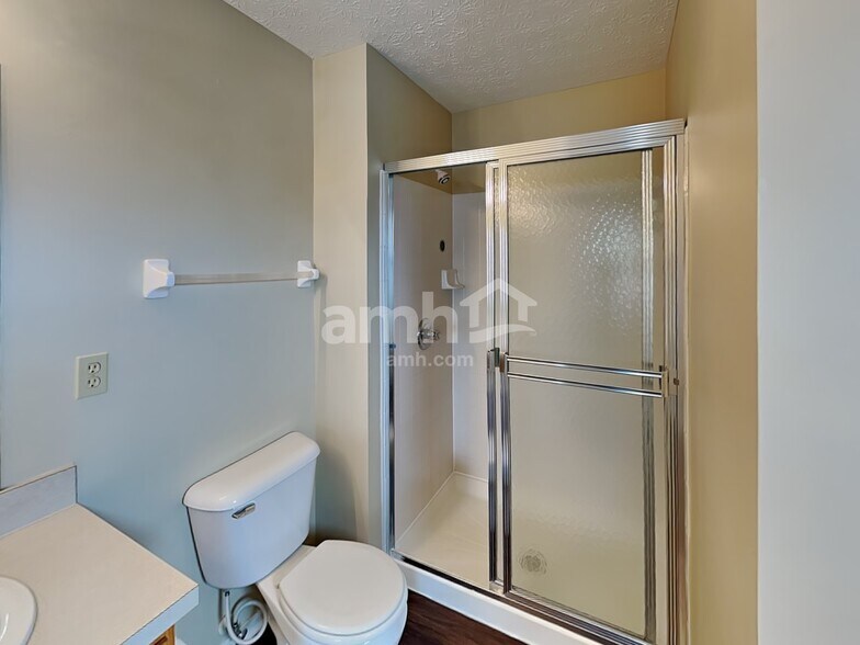 Building Photo - 392 Old Ivory Ct