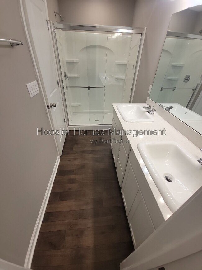 Building Photo - 4213 Brownstone Pl