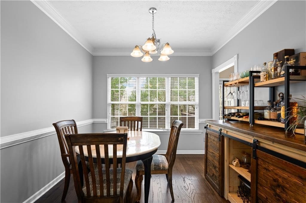 Building Photo - 38 Roxbury Ln