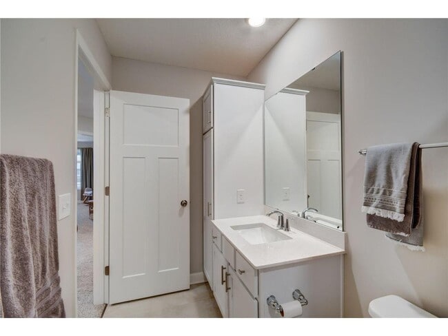 Building Photo - 1203 Lower 143rd St E