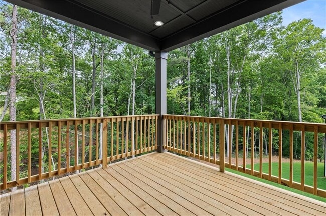 Building Photo - 6120 Hutchins Dr