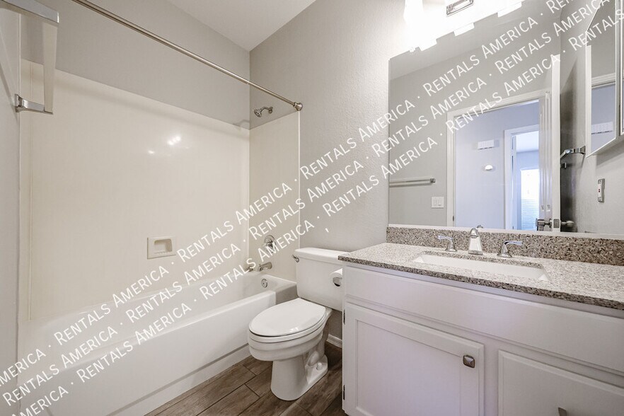 Building Photo - 153 S Garnet Rd