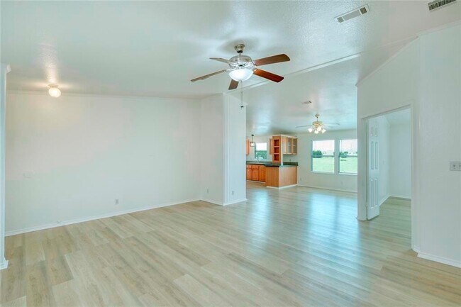 Building Photo - 132 Co Rd 247