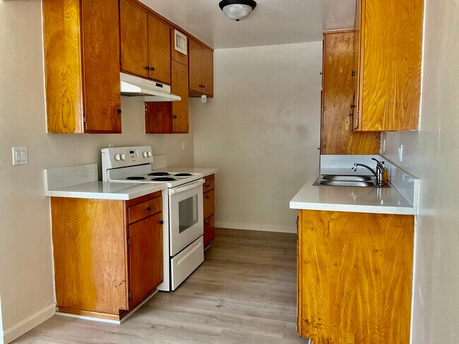 Building Photo - 41606 Marine Dr