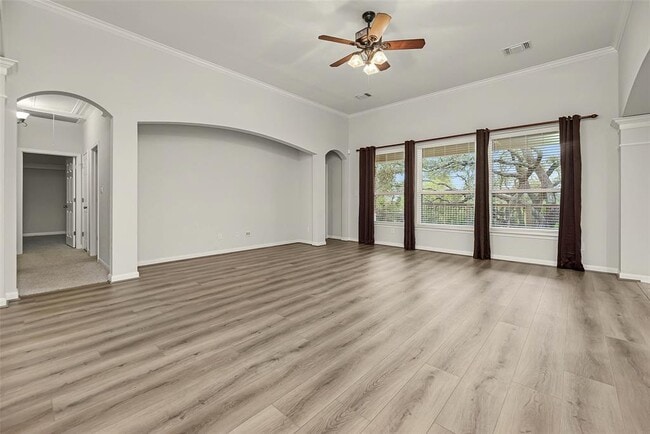 Building Photo - 2220 Comal Springs