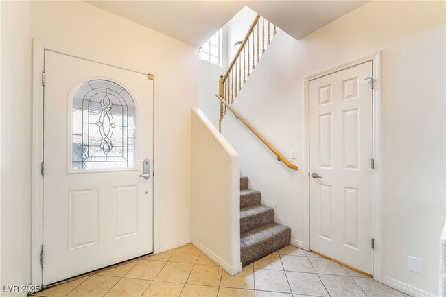 Building Photo - 7275 Phlox Rd