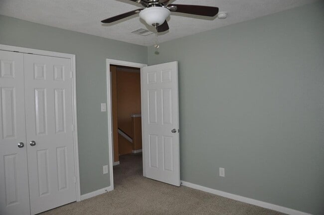 Building Photo - 12229 Medina Lake Dr