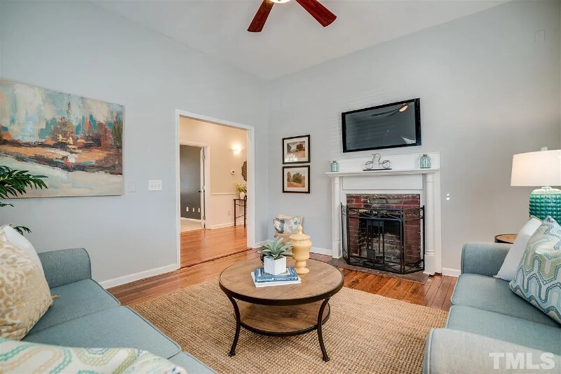 Building Photo - 1204 N Elizabeth St