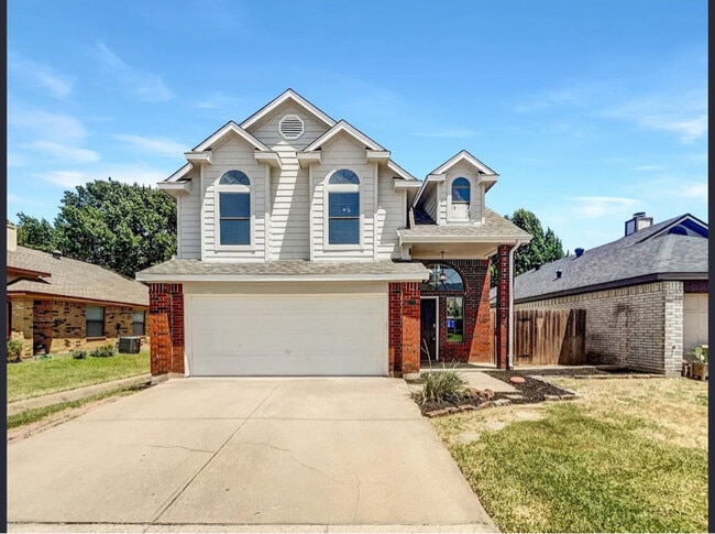 Primary Photo - 6808 Driffield Cir E