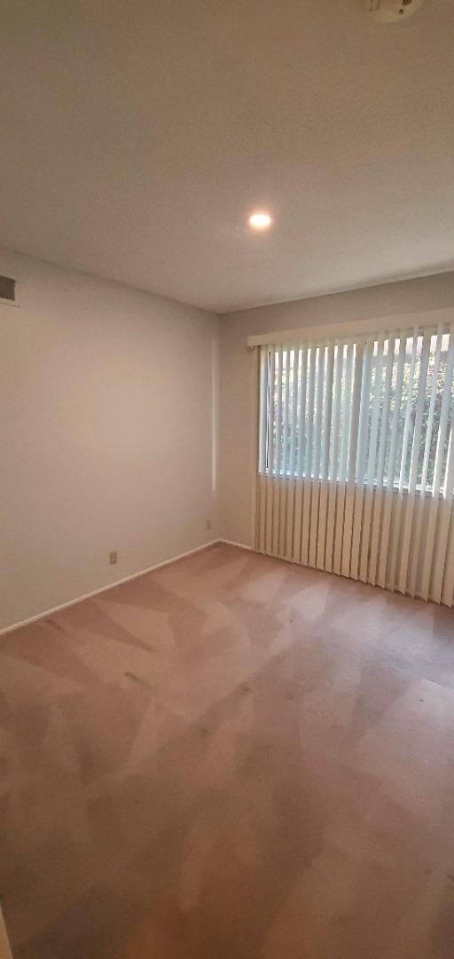 Building Photo - 7312 Phinney Way