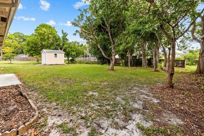 Building Photo - 1799 SW Taurus Ln