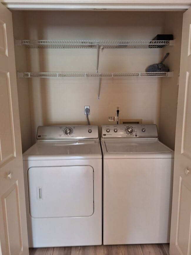 Building Photo - 4415 Greenfern Way