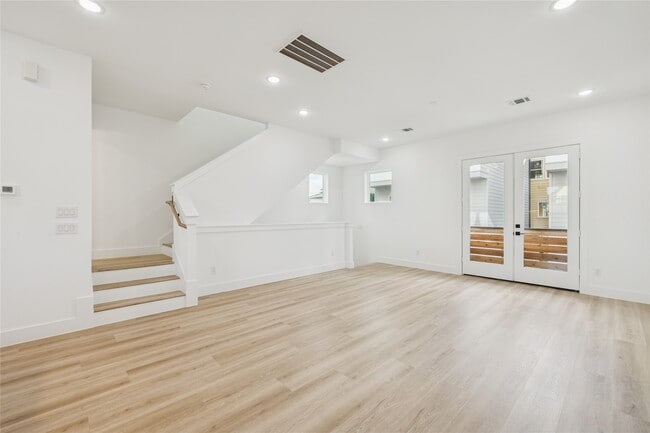 Building Photo - 111 Milby St