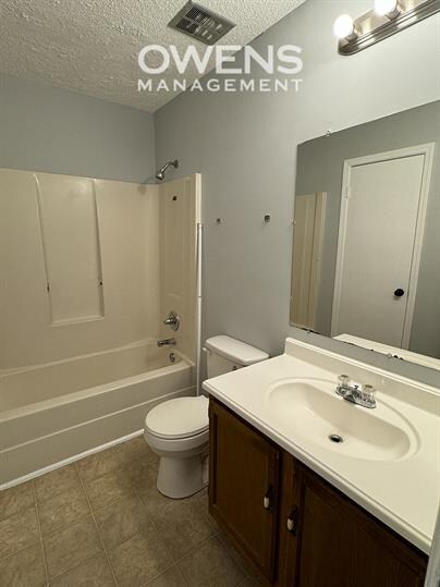 Building Photo - Move in Ready!