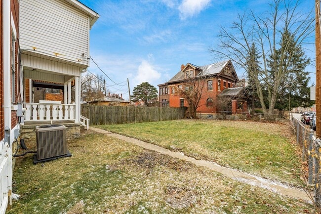 Building Photo - 61 Sherman Ave