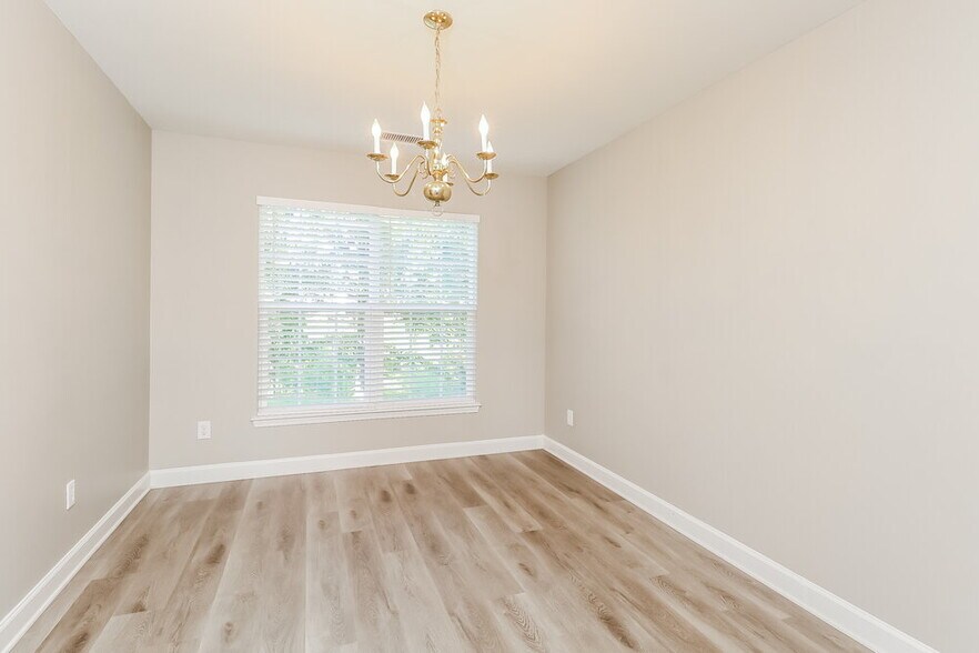 Building Photo - 6403 Wedron Ct